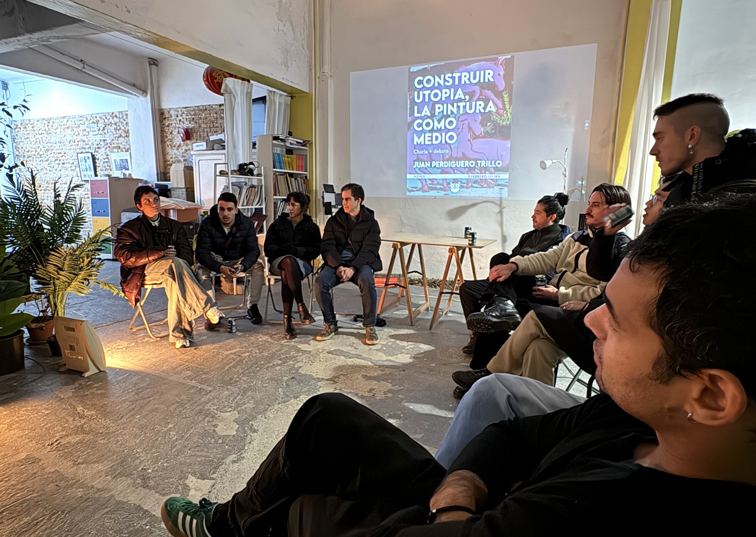 CONSTRUIR UTOPÍA, LA PINTURA COMO MEDIO